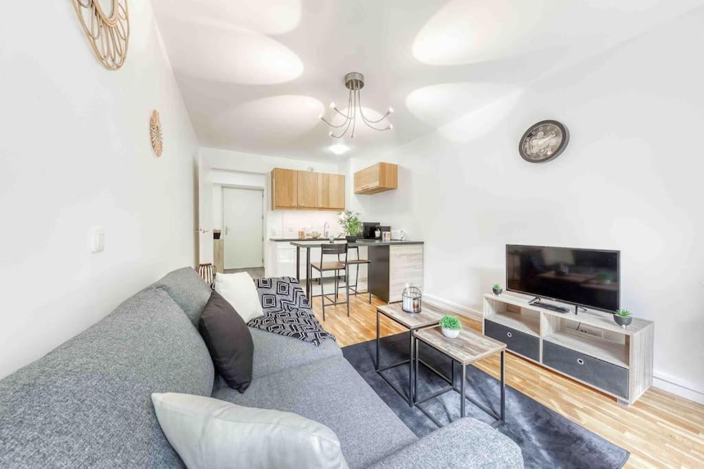 ווילג'וף Appartement Moderne, Metro 7, Parking Et Jardin מראה חיצוני תמונה