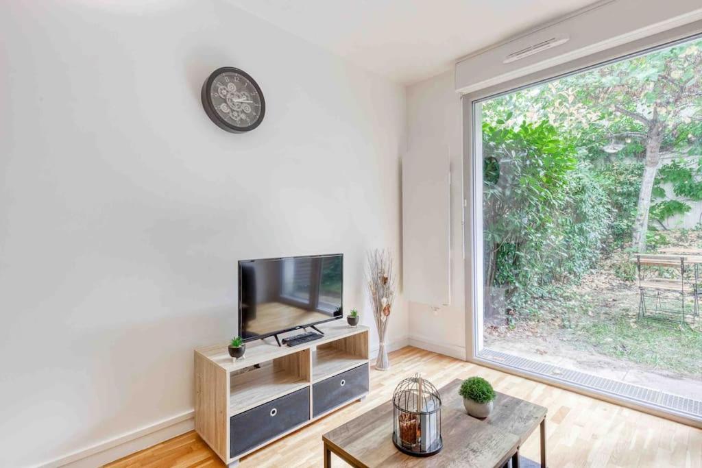 ווילג'וף Appartement Moderne, Metro 7, Parking Et Jardin מראה חיצוני תמונה