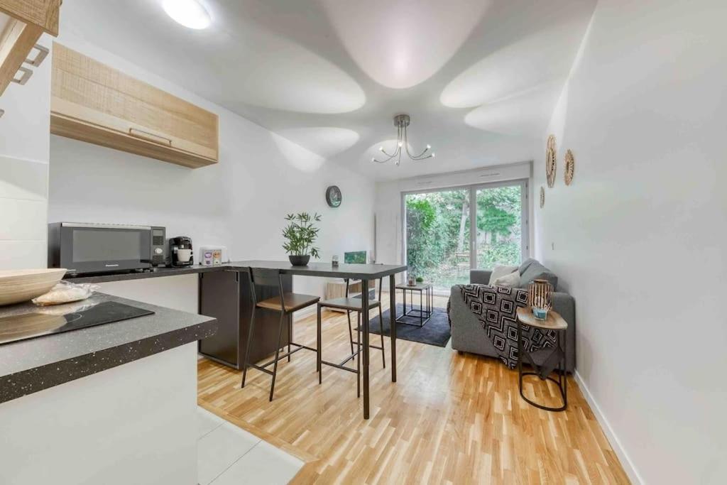 ווילג'וף Appartement Moderne, Metro 7, Parking Et Jardin מראה חיצוני תמונה