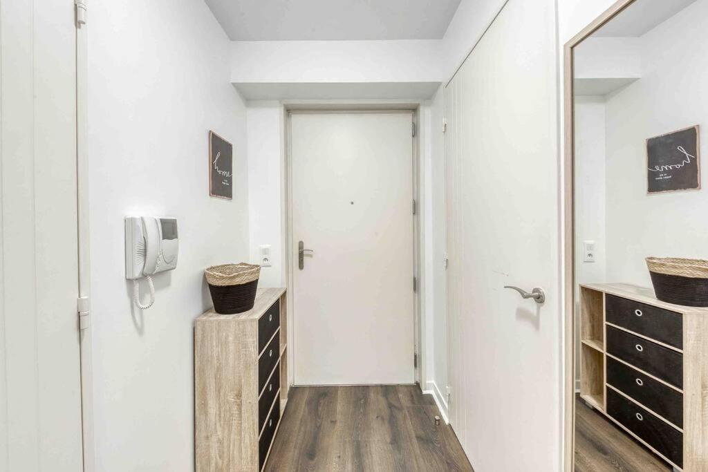 ווילג'וף Appartement Moderne, Metro 7, Parking Et Jardin מראה חיצוני תמונה